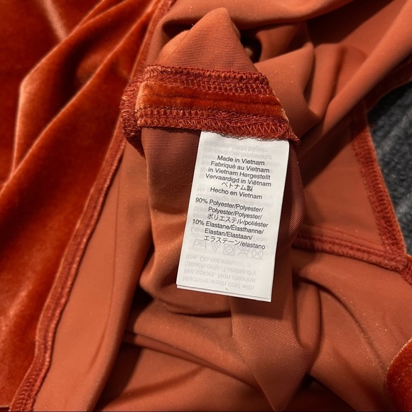 Madewell Velvet Butterfly Top Size Small in Burn Orange NWOT - Picture 5 of 7